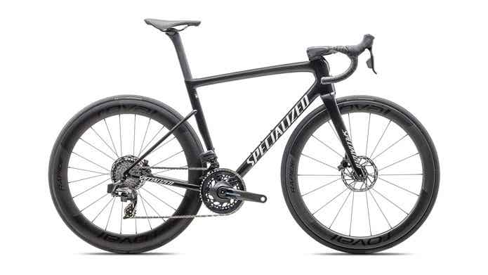 Tarmac SL8 Pro − SRAM Force eTap AXS (Gloss Carbon / Metallic White Silver)