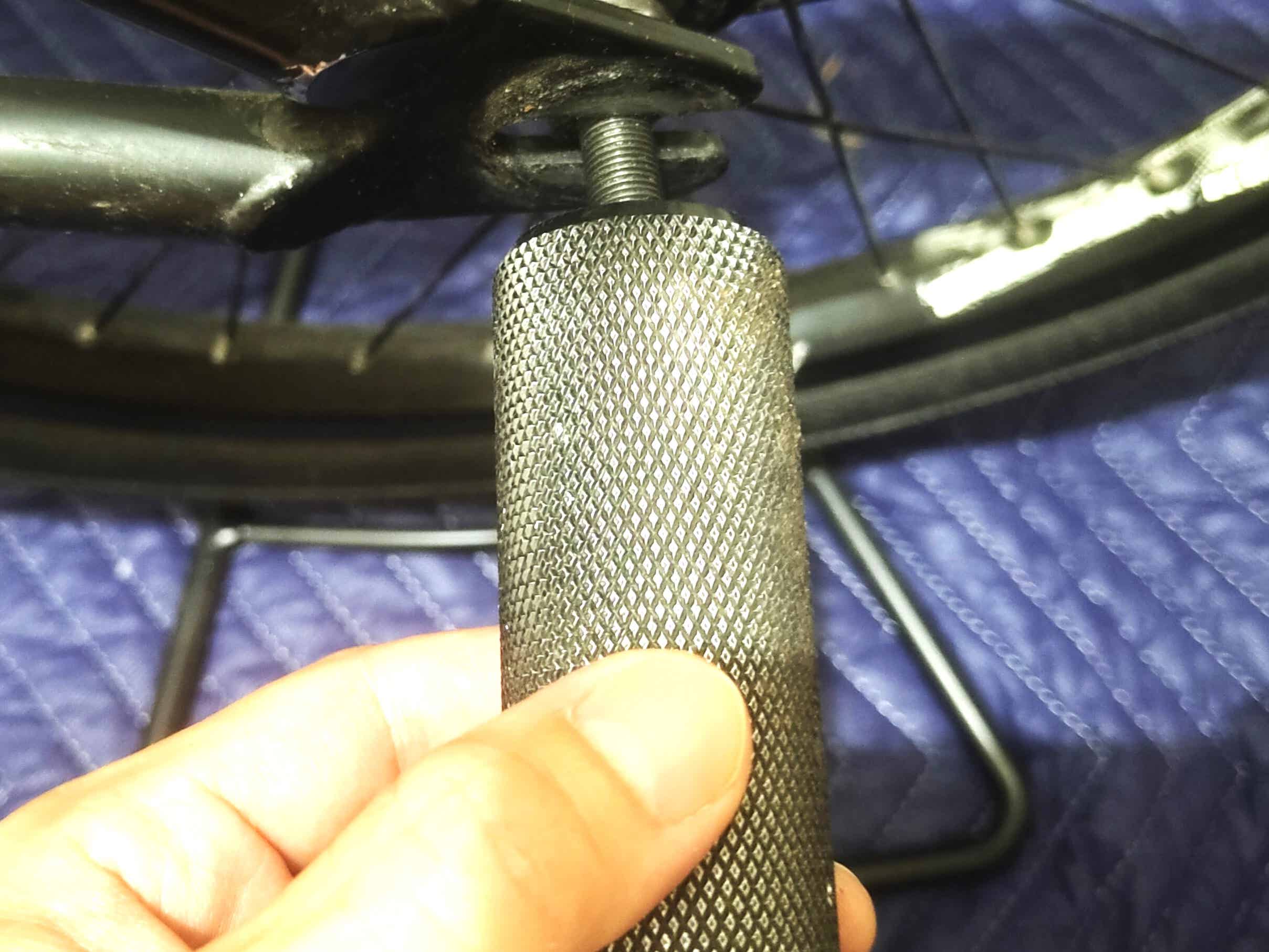 BMXのペグをシャフトから抜く