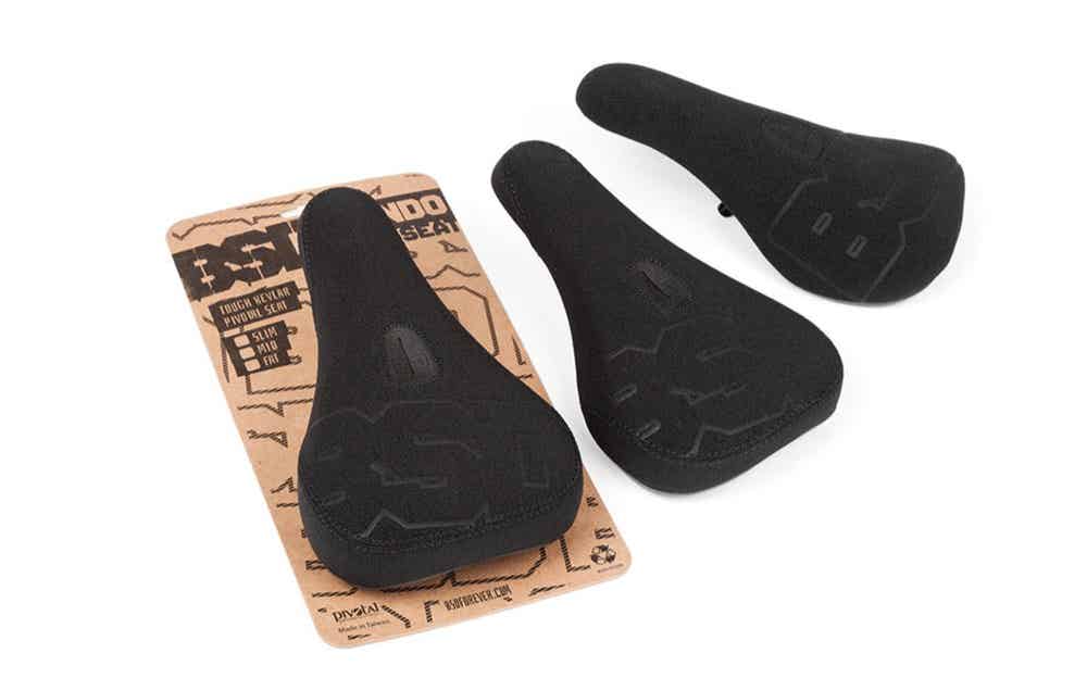 BSD　MONDO Logo Seat