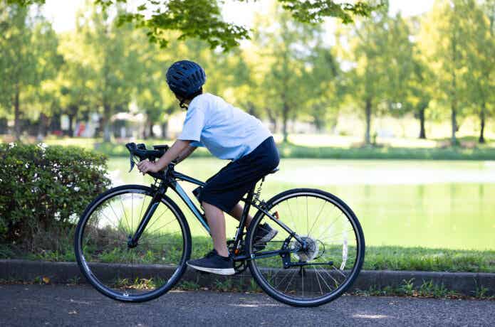 子ども向けロードバイク7選！小学生や中学生に合うサイズ集めました | CYCLE HACK（サイクルハック）