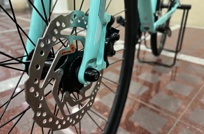 Bianchのクロスバイク　C-SPORT2