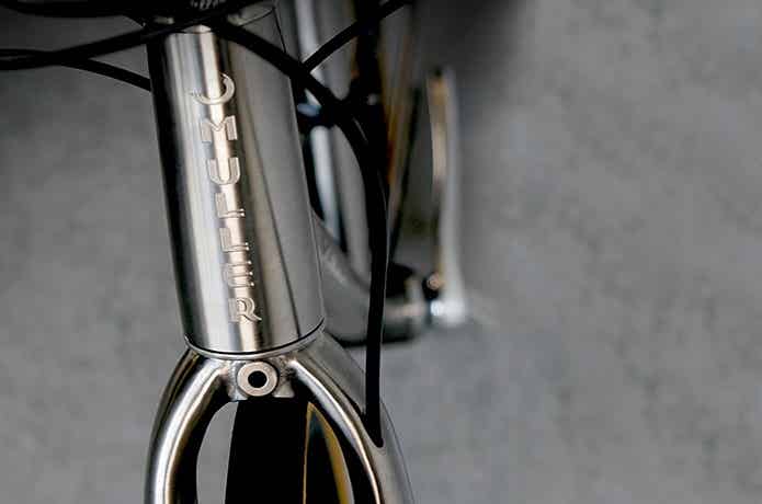 金属バイク派の心をつかむ、日本ブランド「MULLER」。流行を追わ