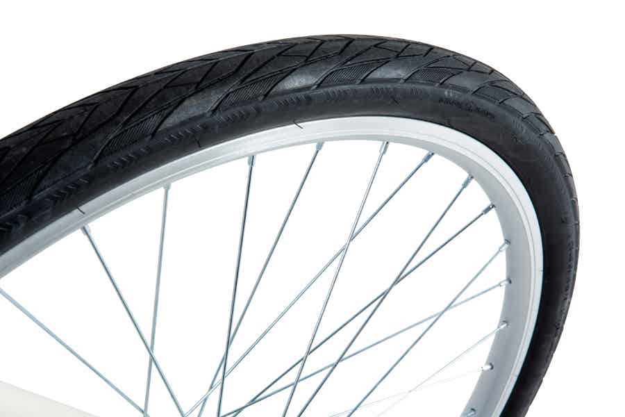 サイクルベースあさひのクロスバイクのタイヤ