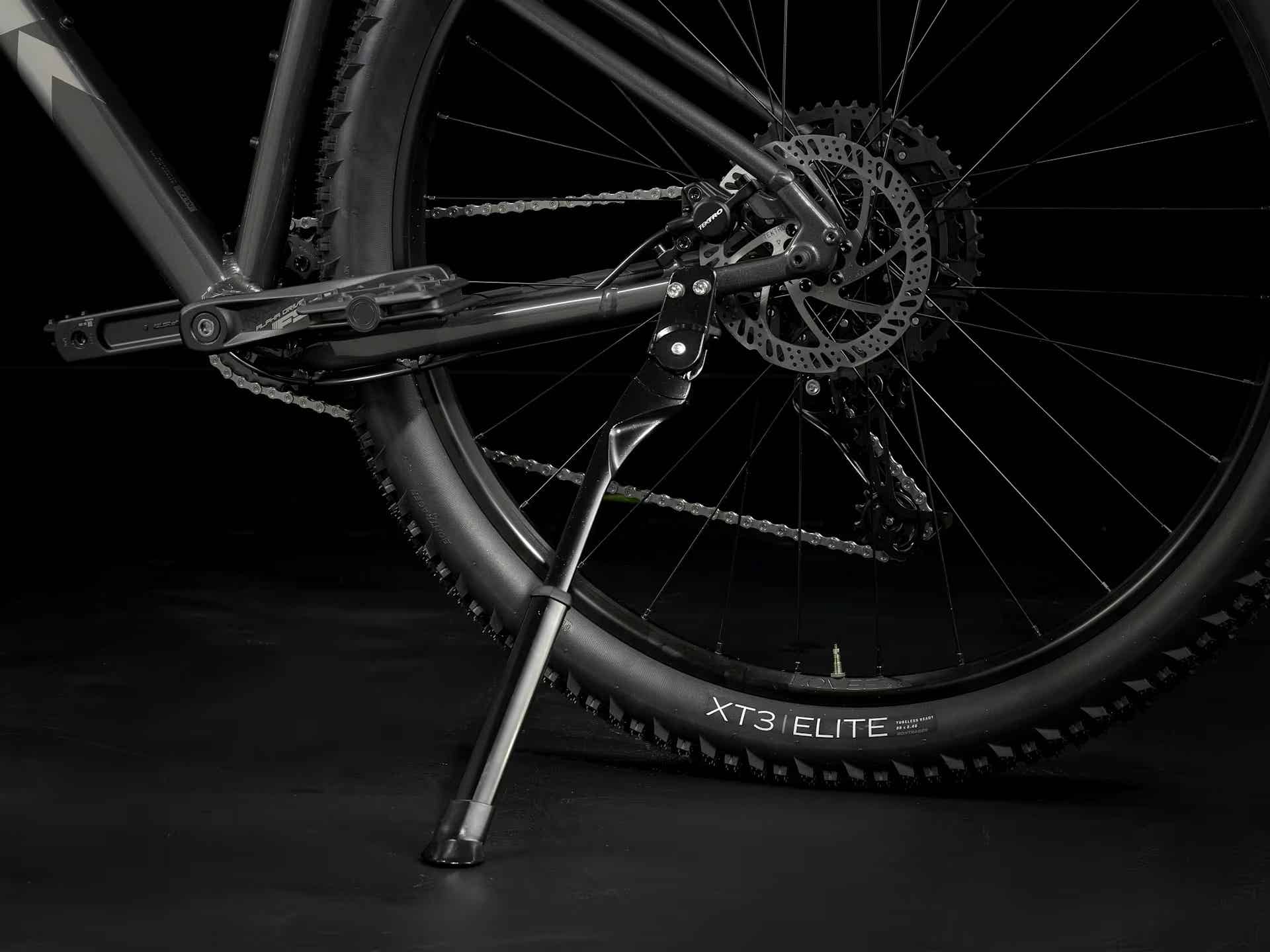 TREKのマウンテンバイクのキックスタンド