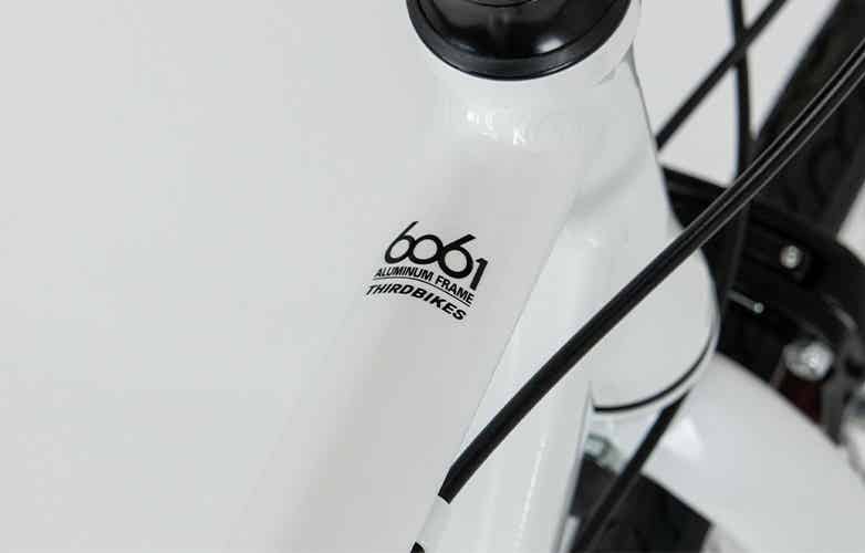 サードバイクスのクロスバイクのフレーム