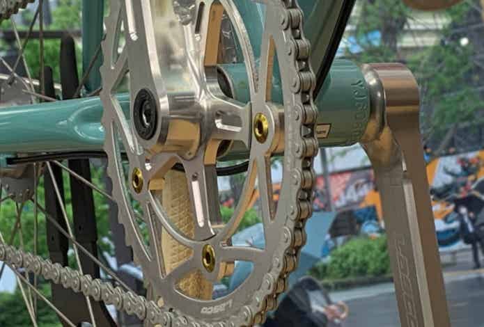 自転車のフロントシングルギア