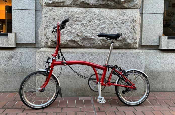 ハウスレッドカラーのブロンプトン