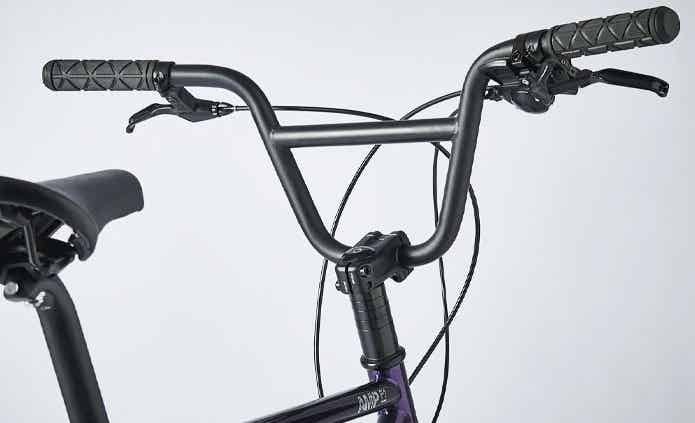 ターン　AMP F1のBMX風ハンドル