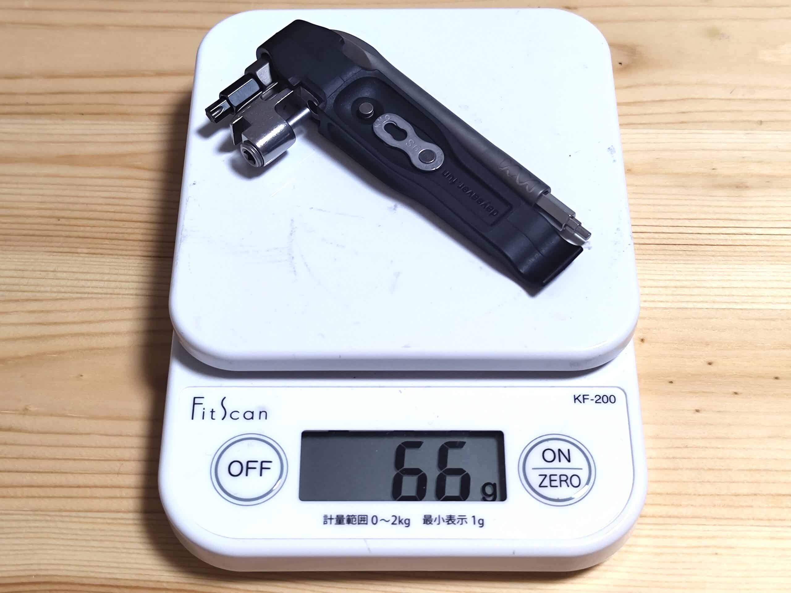 Essential8とCoworking5の重量 66g