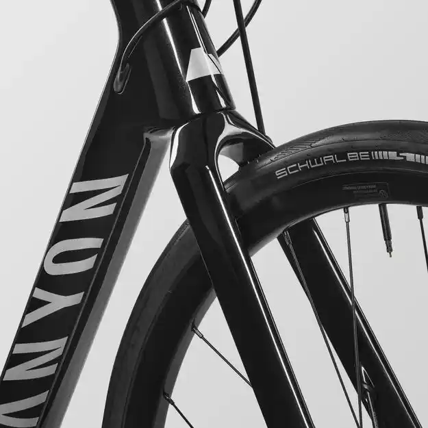 キャニオンのロードバイクのタイヤ
