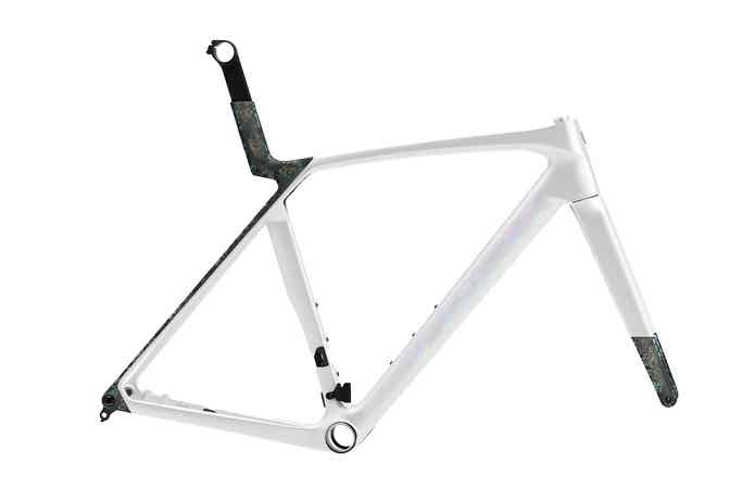 Madone SL Gen 8 フレームセット／Gloss Crystal White/Matte Deep Smoke
