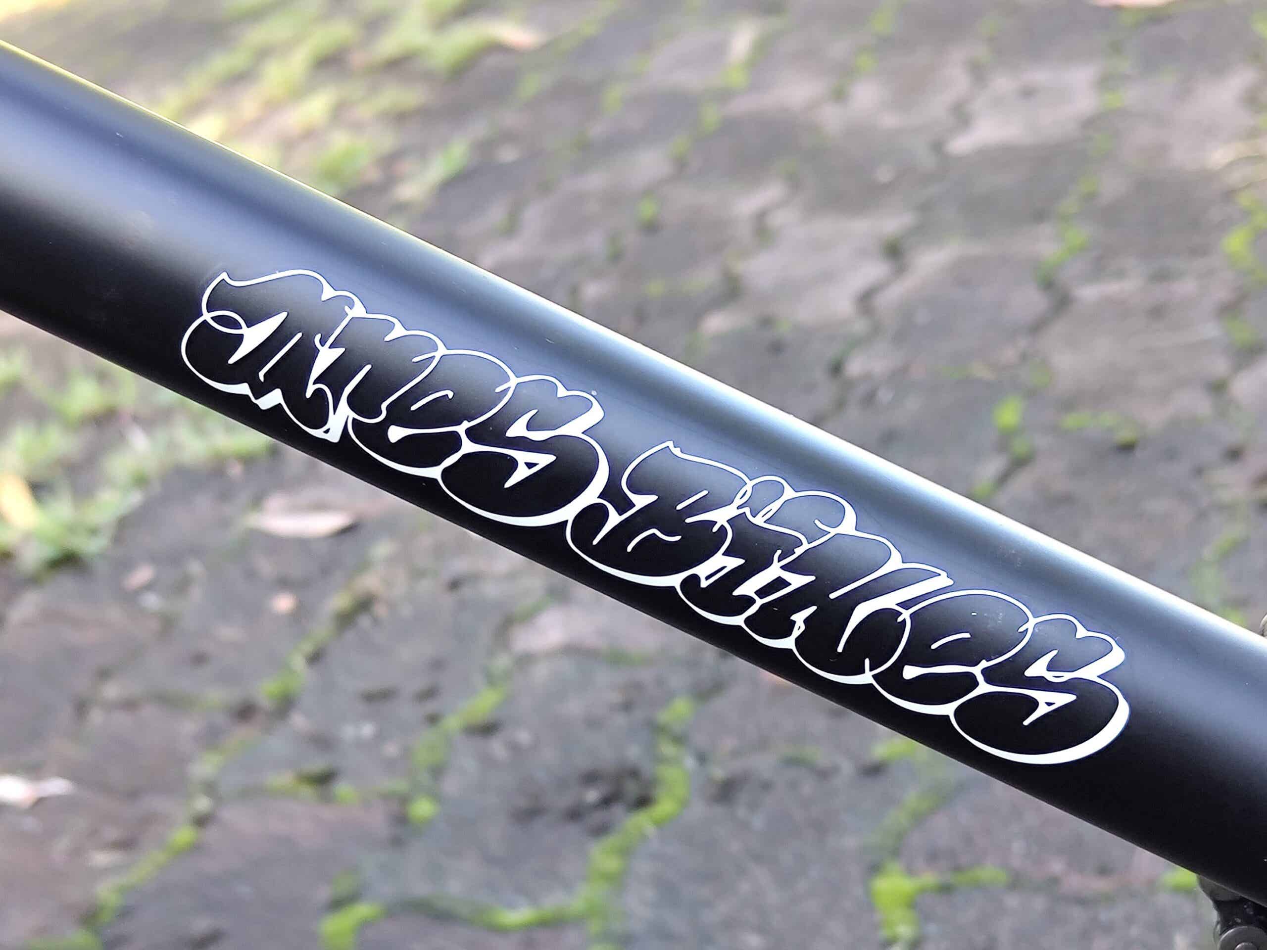 ARESBIKESのロゴ