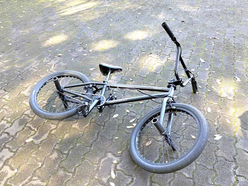 ARESBIKESのSWORD