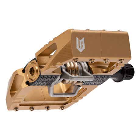 「MALLET（マレット） DH SUPER BRUNI EDITION