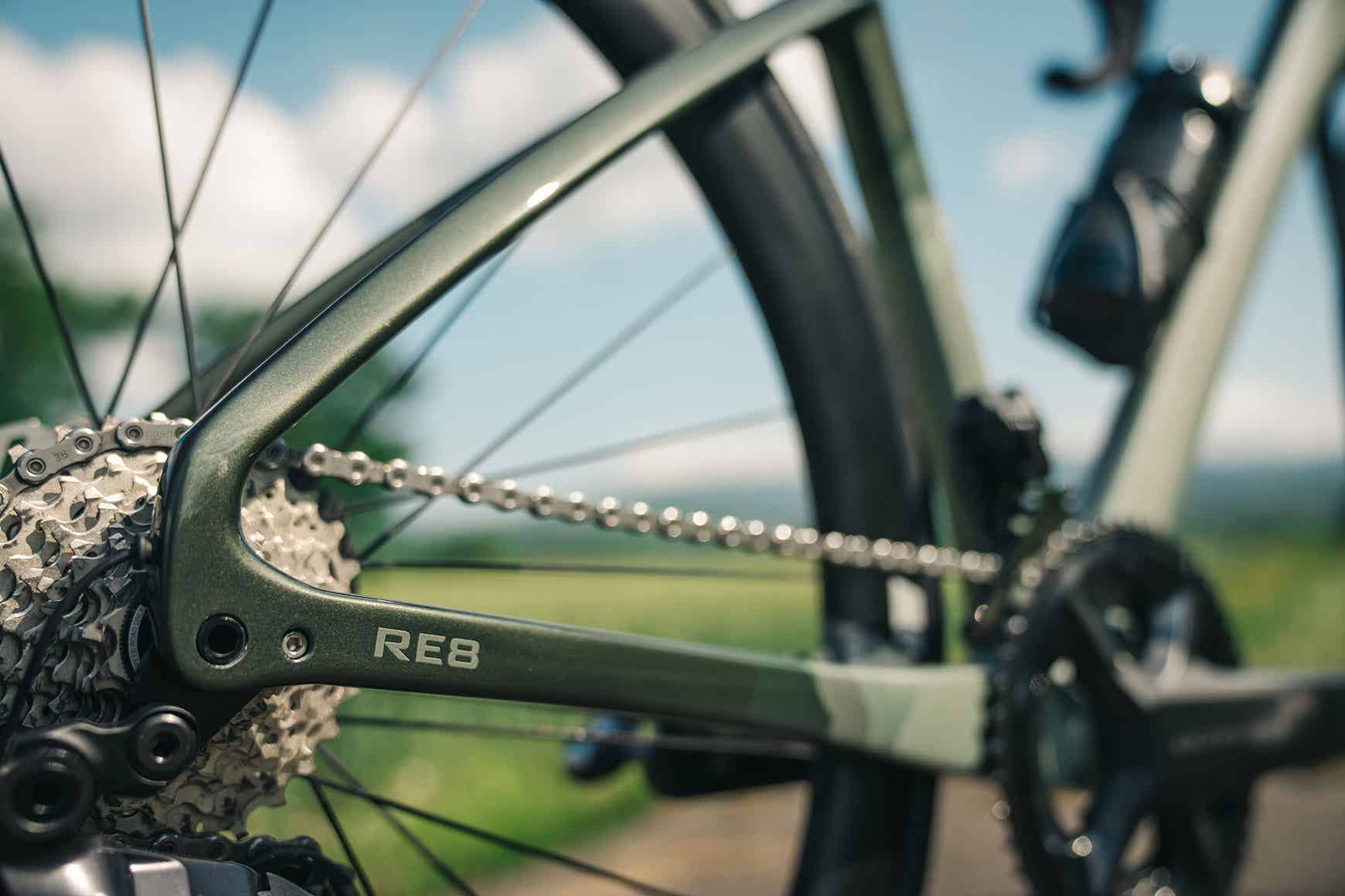 BRIDGESTONEの105ロードバイク