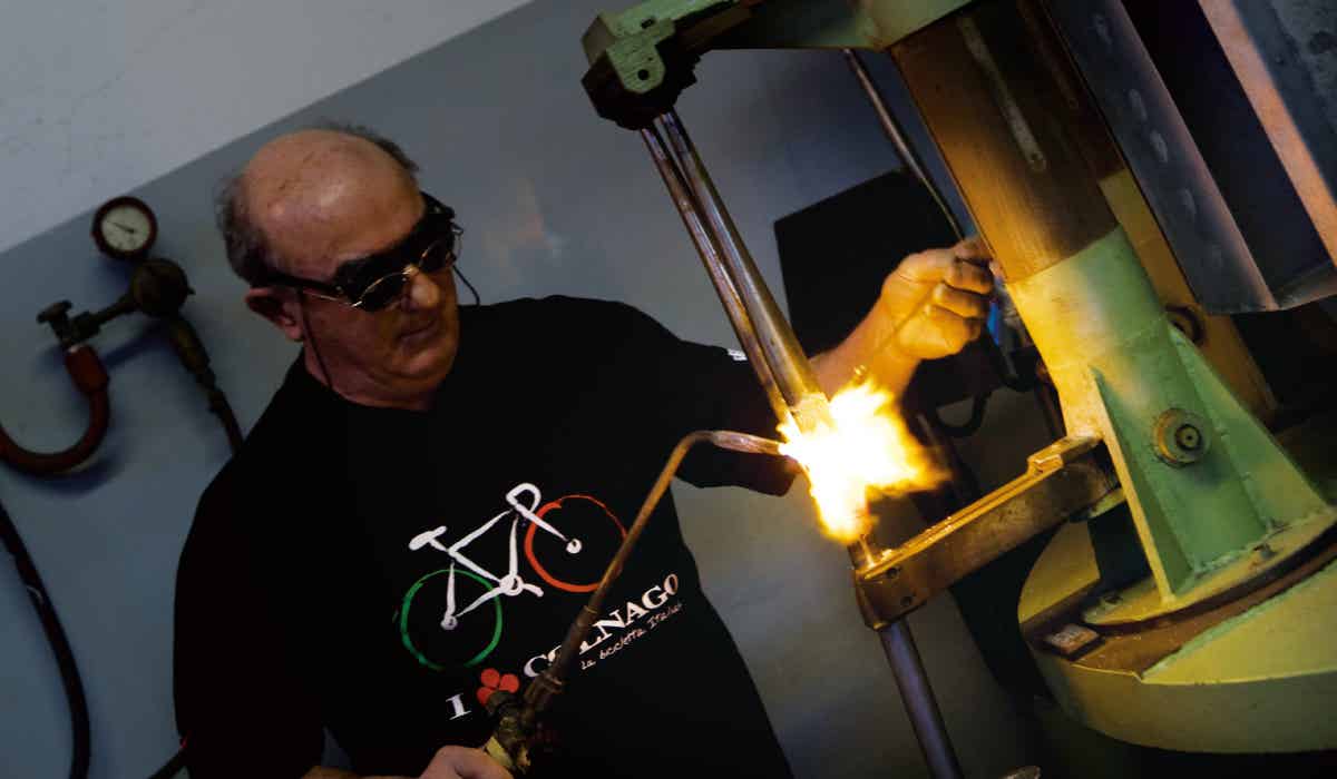 コルナゴのクロモリロードバイクの製造工程