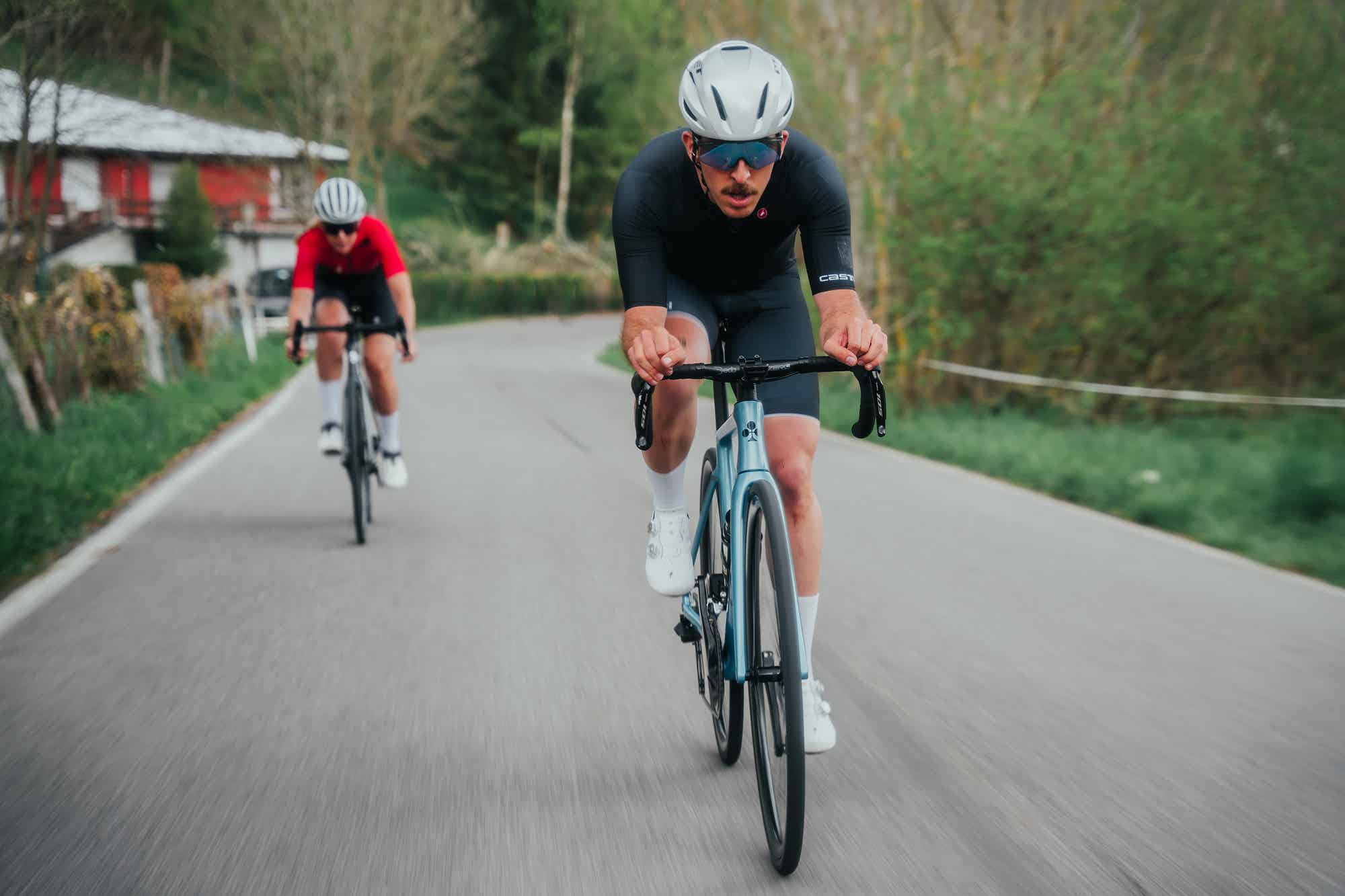 コルナゴの型落ちロードバイクV4