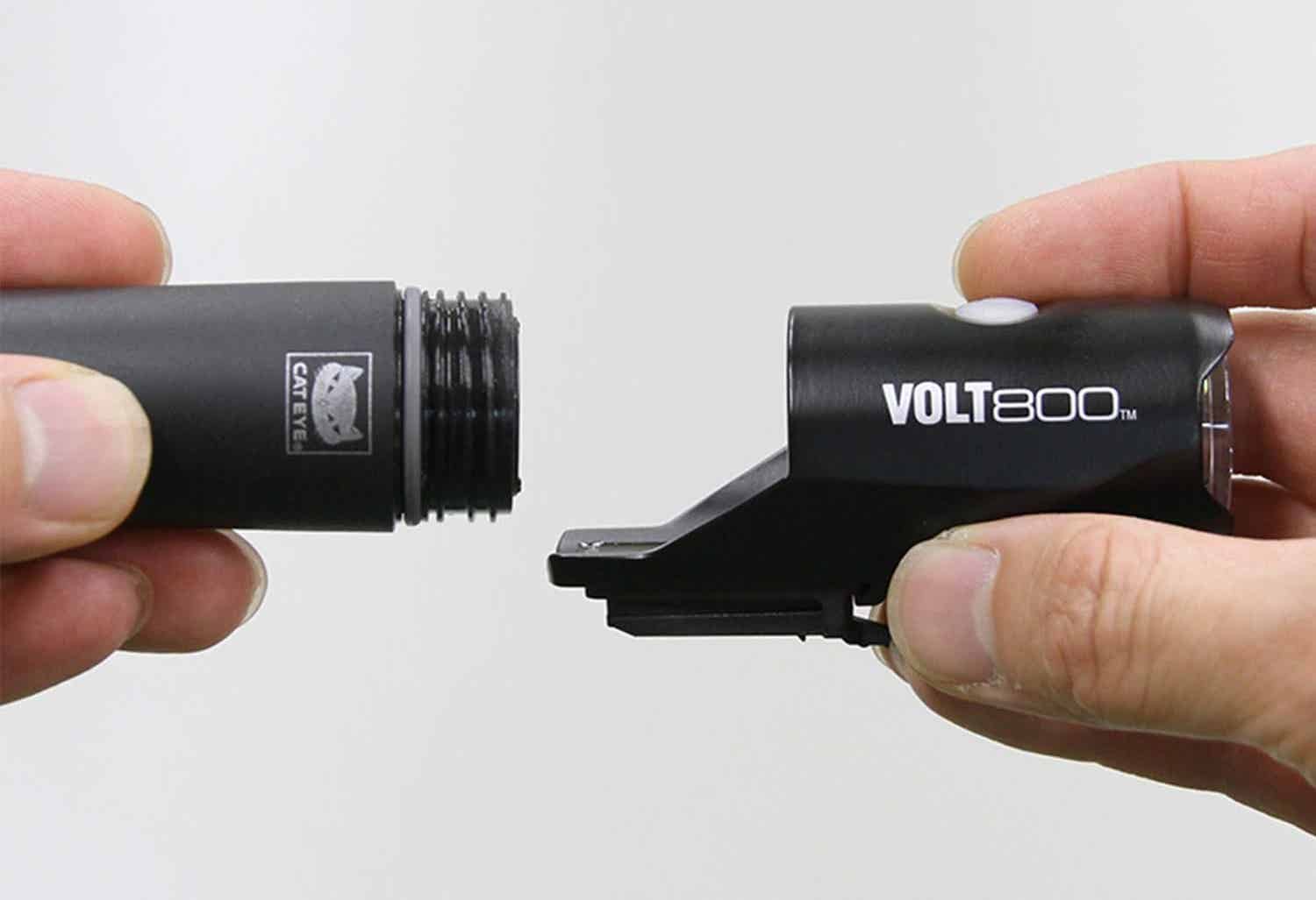 ロードバイクライトのバッテリー交換