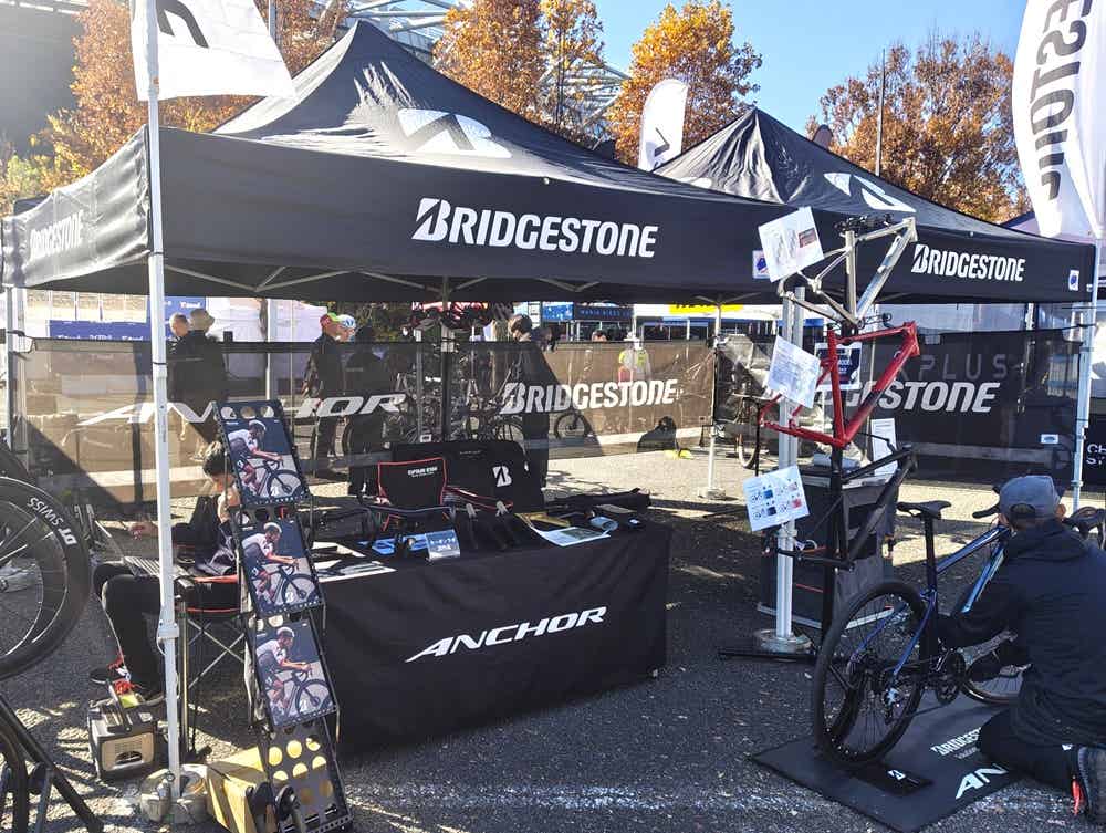 ブリヂストンのロードバイクブース