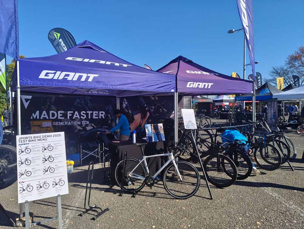 ジャイアントのロードバイクブース