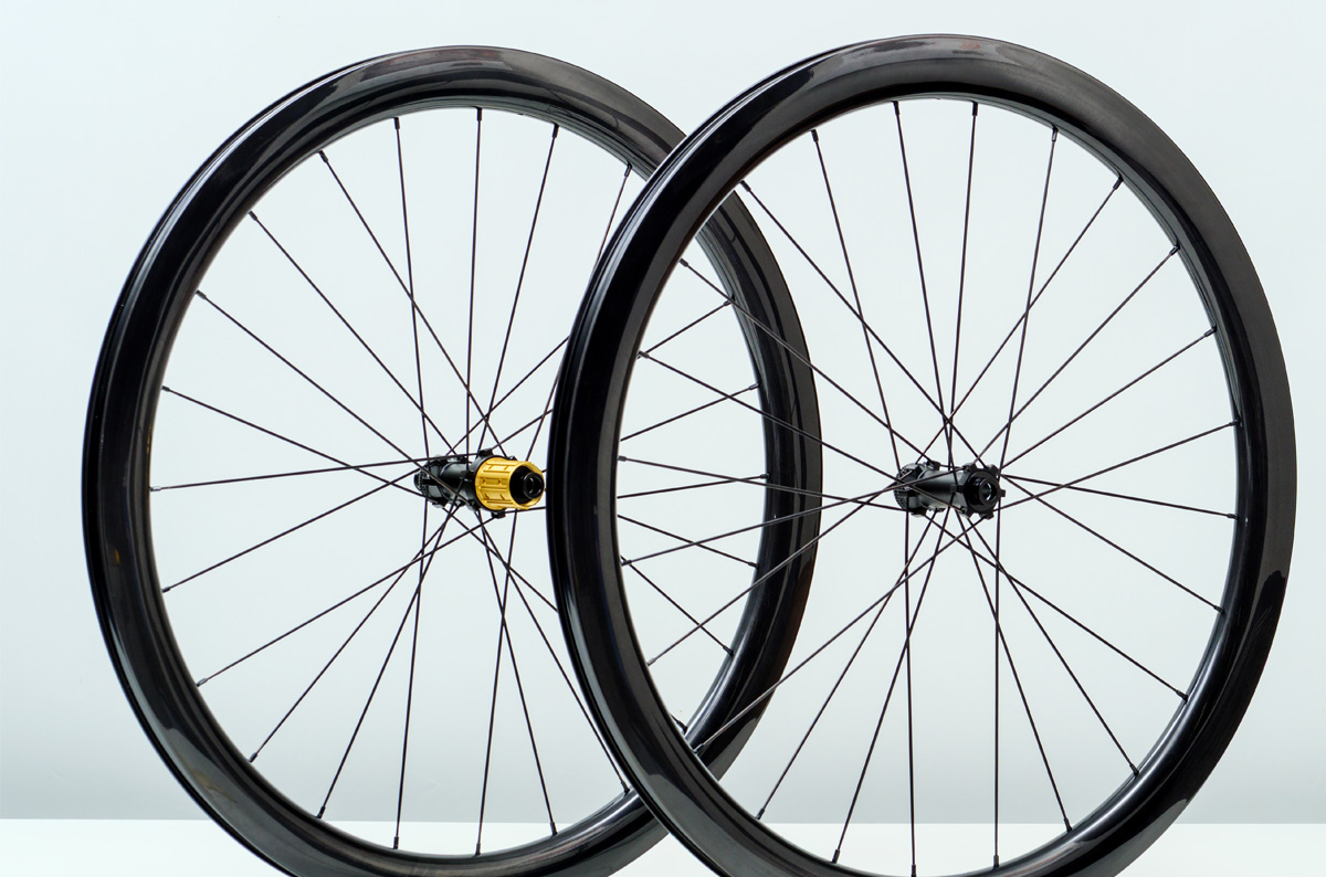 【ワイズロードが開発】オリジナルブランド「ANTARES 」からカーボンホイール登場！価格を超える走りと質感