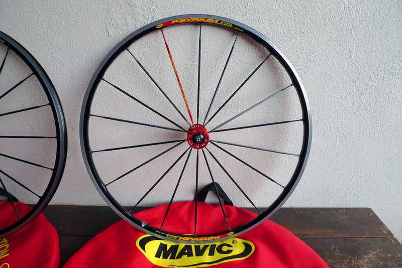 ロードバイクホイールの重量