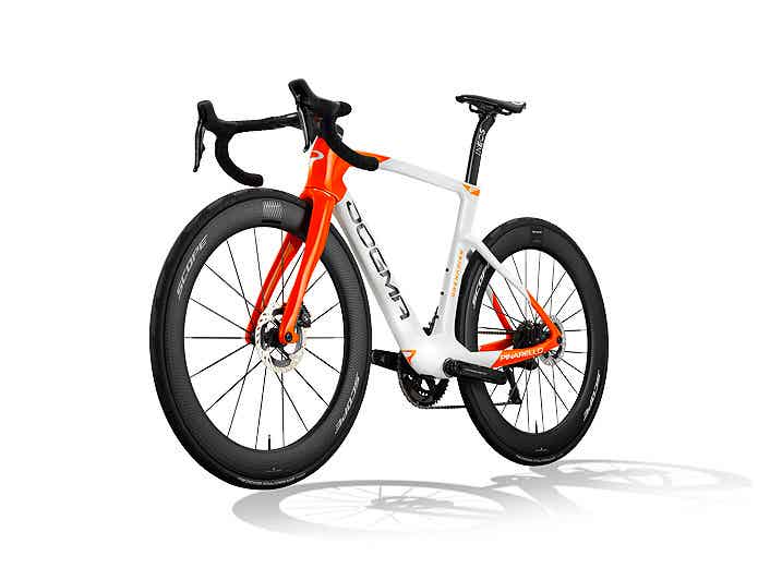 PINARELLOのロードバイク