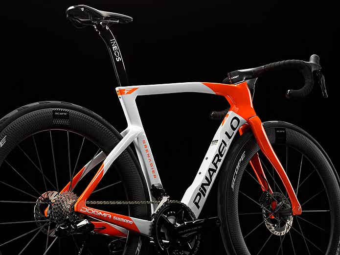 PINARELLOのロードバイク