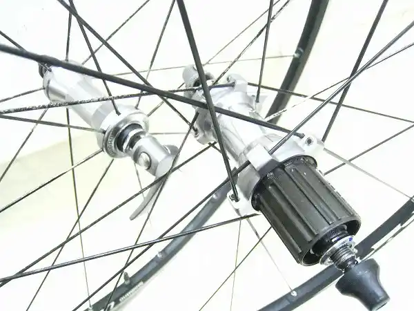 中古のロードバイクホイール