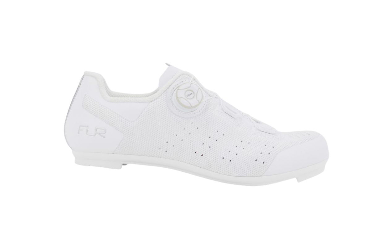 【白がまぶしい】FLRの人気定番ニットシューズ「FNT-3」に、美しいピュアホワイトが登場