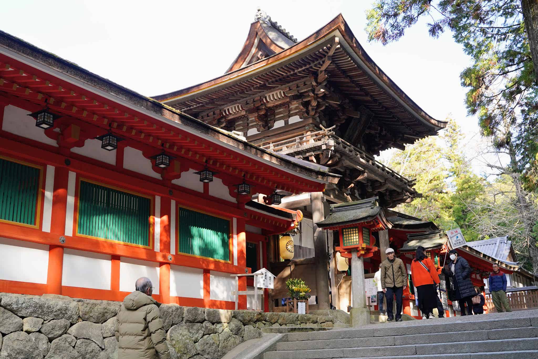 石上神宮の神鶏