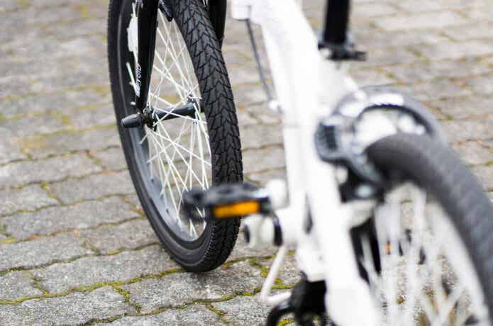 ミニベロのフロントタイヤ