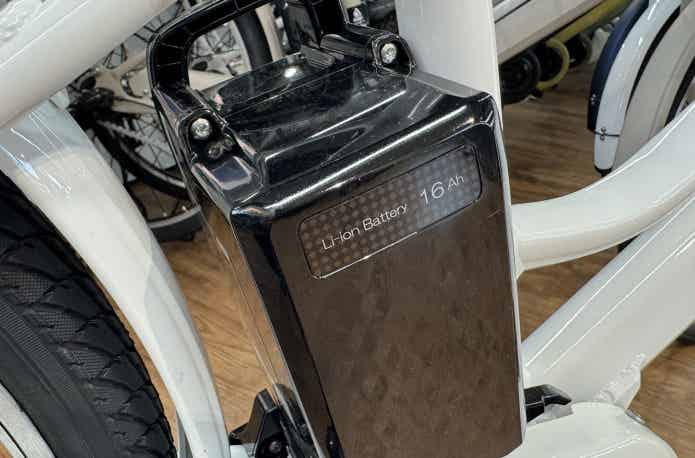 電動自転車の16Ahバッテリー