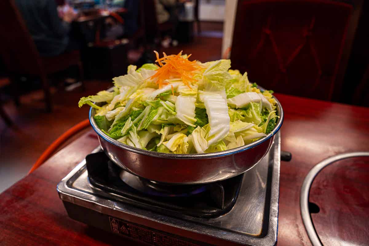 びわこ食堂のとりやさい鍋