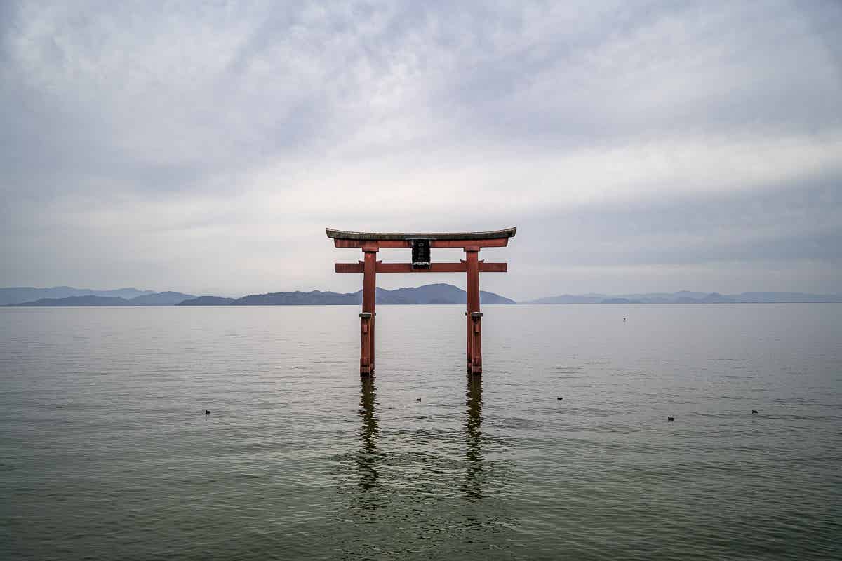白鬚（しらひげ）神社の鳥居