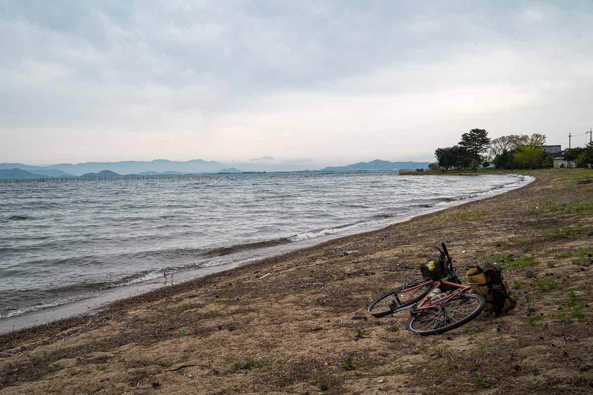 浜辺と自転車