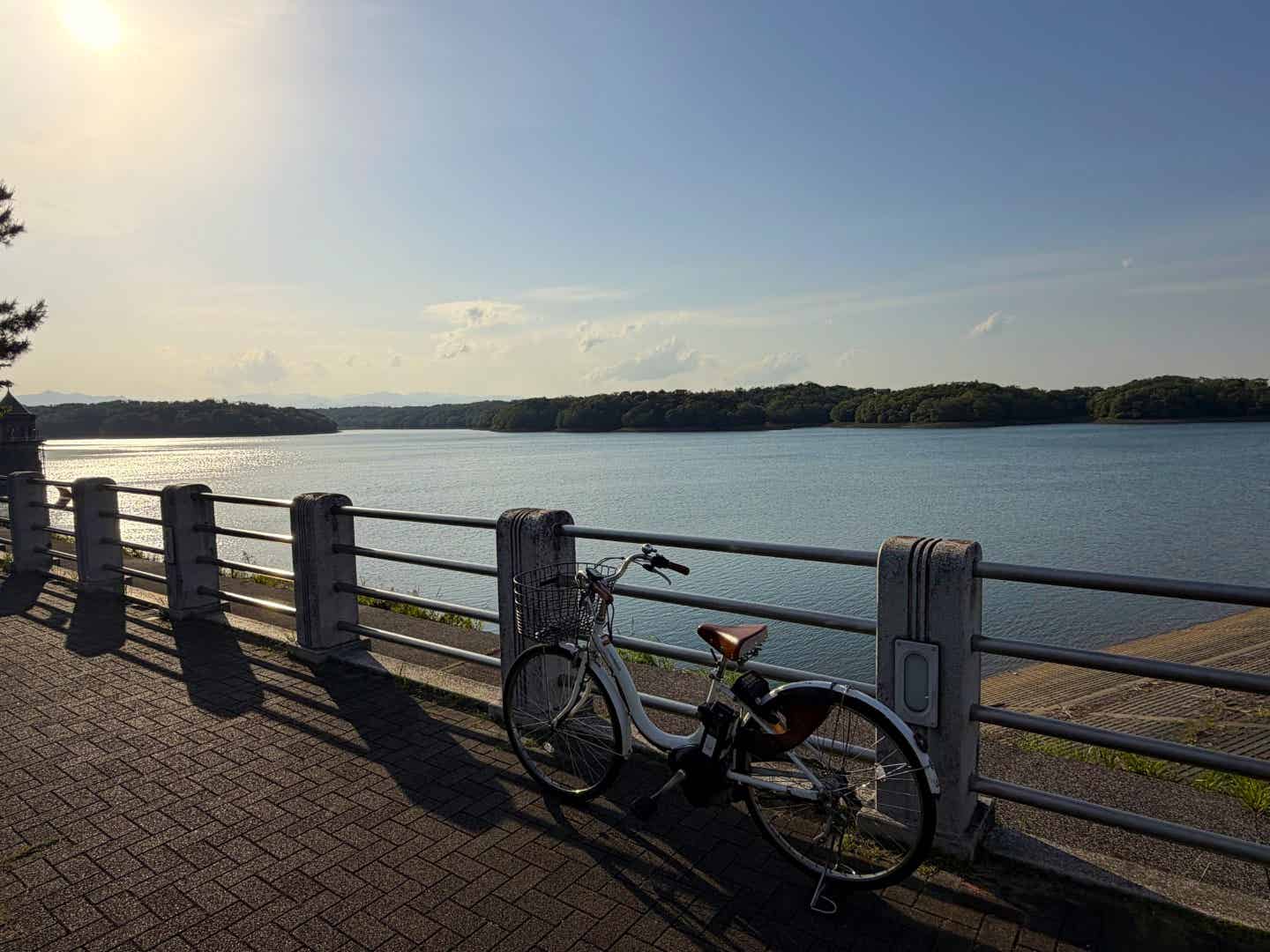 狭山湖とレンタサイクル