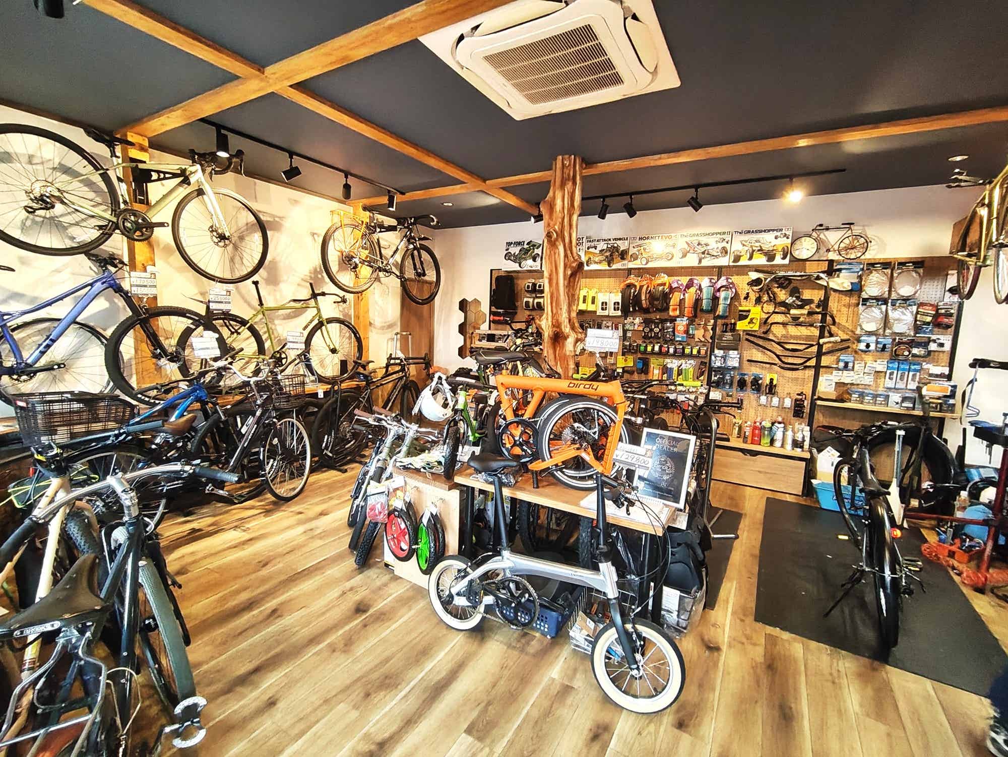 オレンジサイクルの店内全体
