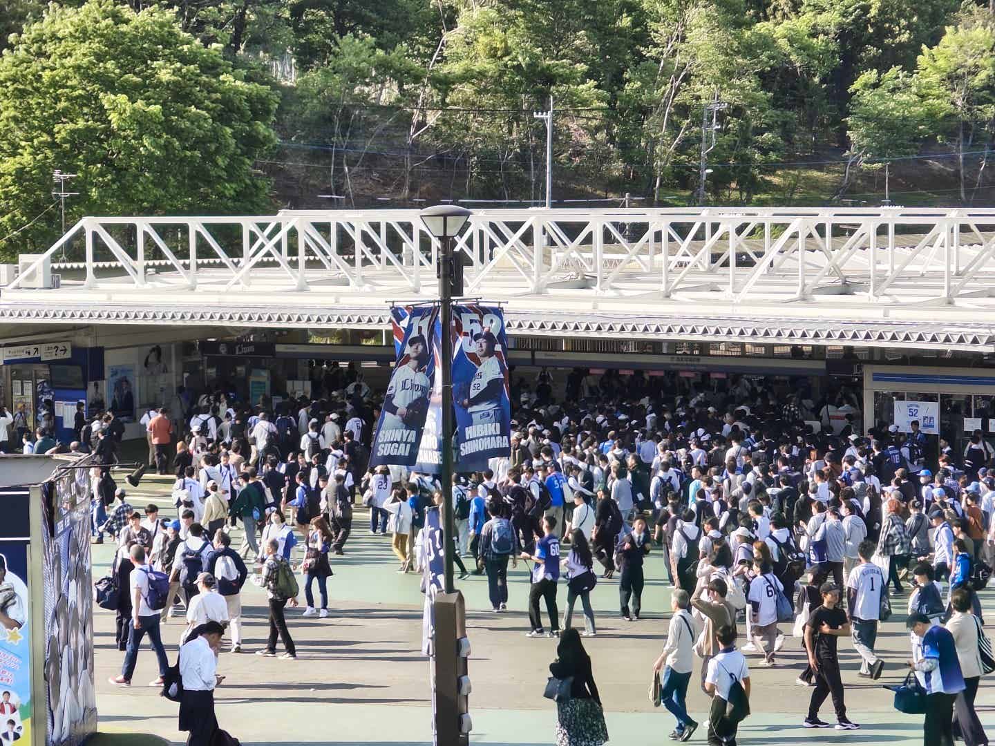 西武球場前駅の混雑