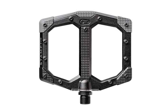 新ペダル「STAMP EVO」