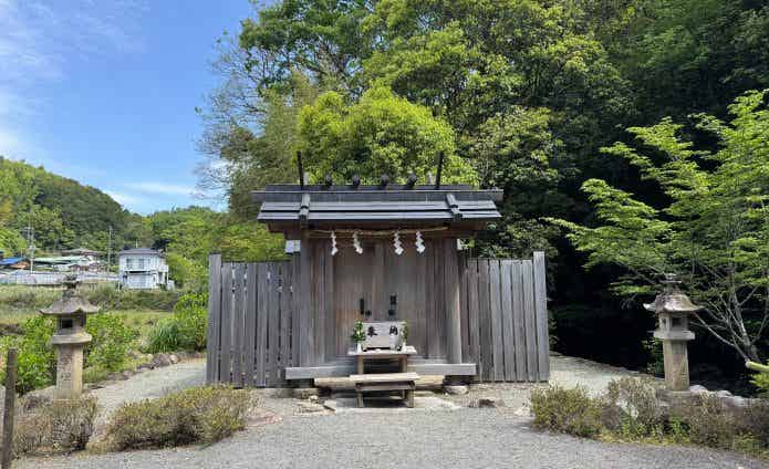 瀧川神社お社