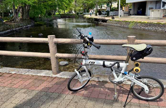 桜川と自転車