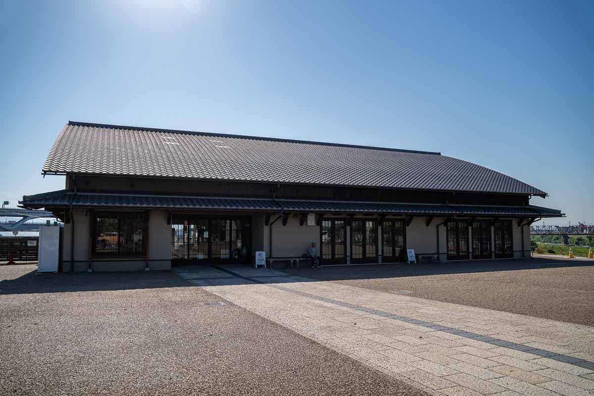 さくらであい館