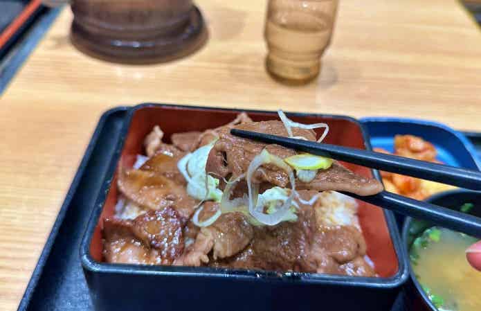 吉野家の黒毛和牛中箱