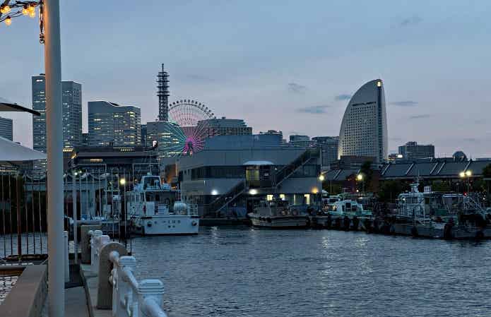 山下公園から見るみなとみらいの夕景