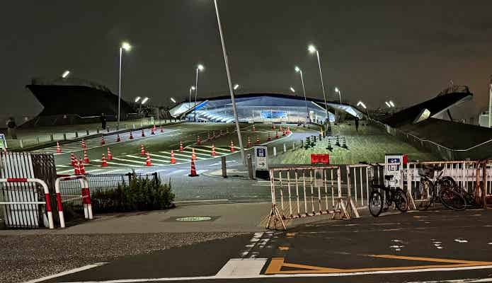 夜の横浜大さん橋