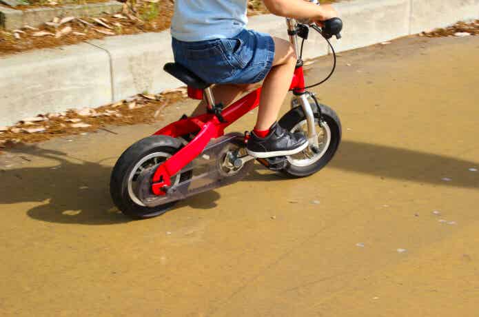 2026】キックバイクのおすすめ7選！選び方も解説します。お子さんに