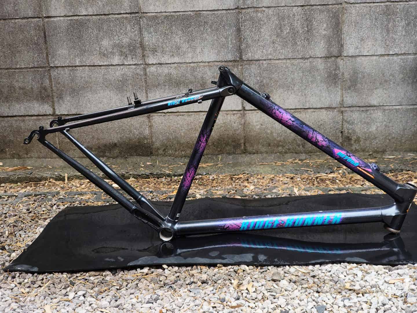 アクアシャインコート施工前のMTBフレーム