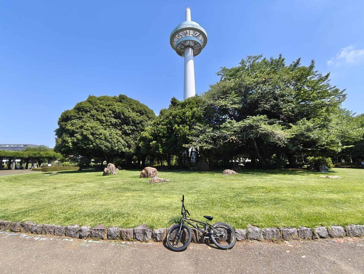 所沢航空記念公園をBMXで横断