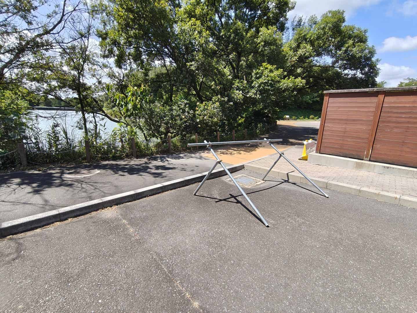 森林公園のサイクルラック